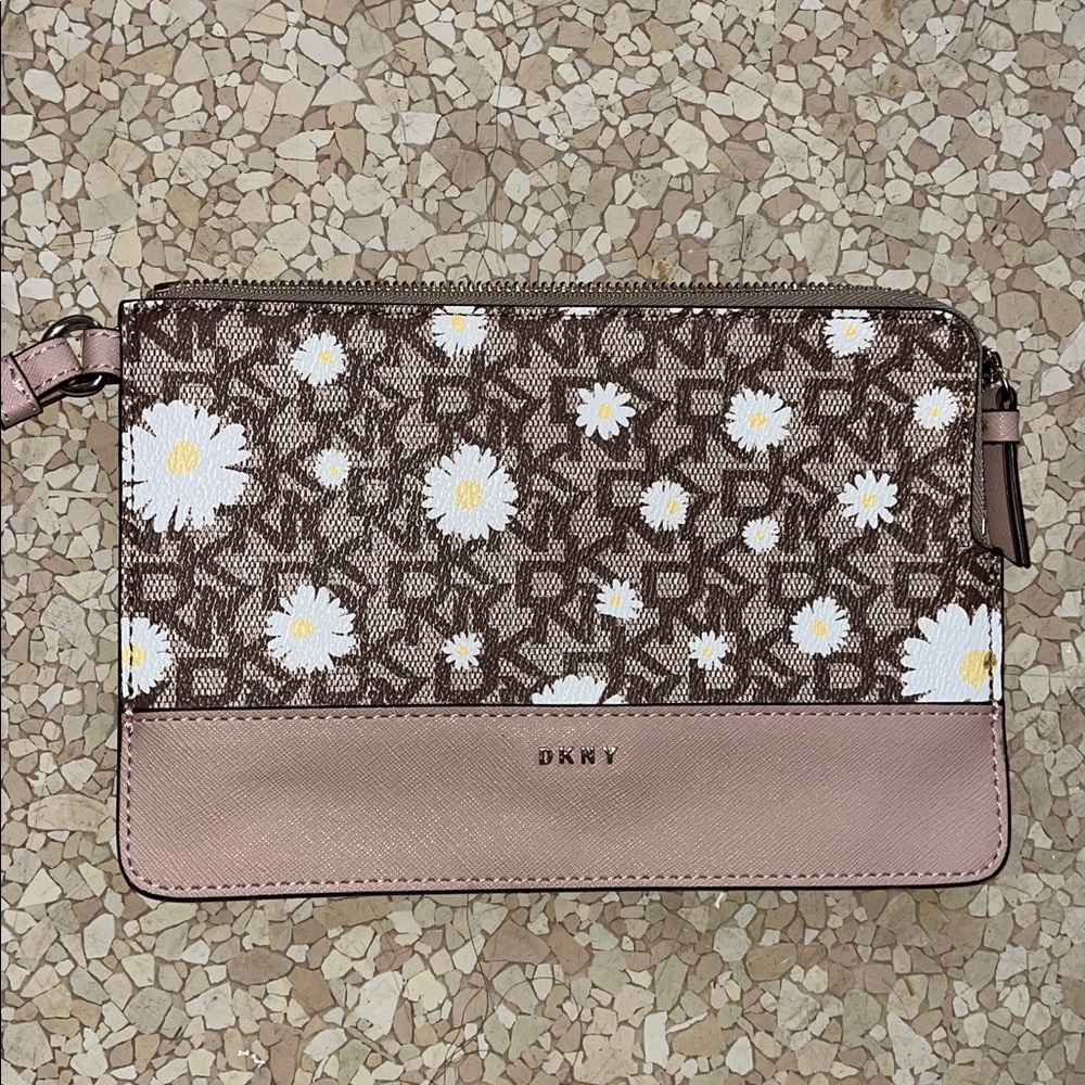 DKNY Daisy wrist wallet pink/blush